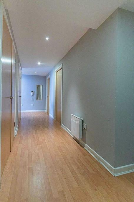Modern 2 Bed Apartment With Stunning Seaside View 에든버러 외부 사진